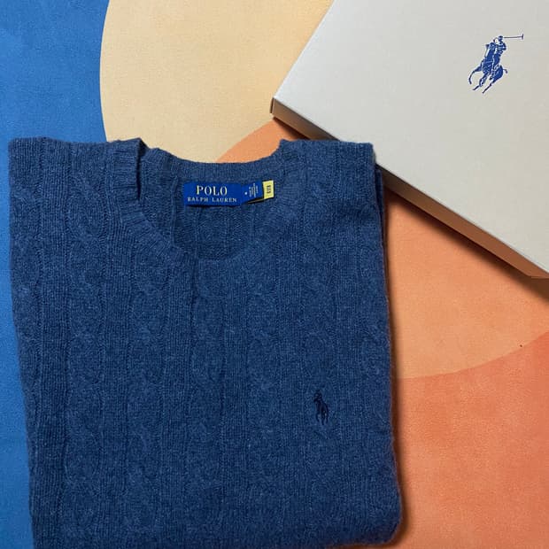 절반값이하 정리중. 최신QR 폴로 캐시미어 울 케이블 니트