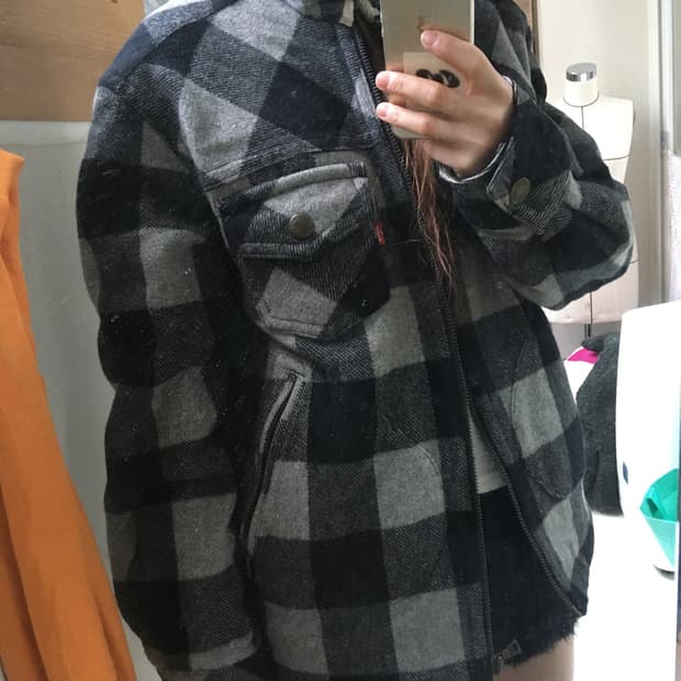 Levi’s 체크 양털 자켓 (unisex)