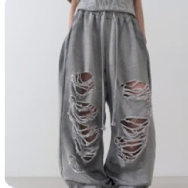 rough damage sweat pants