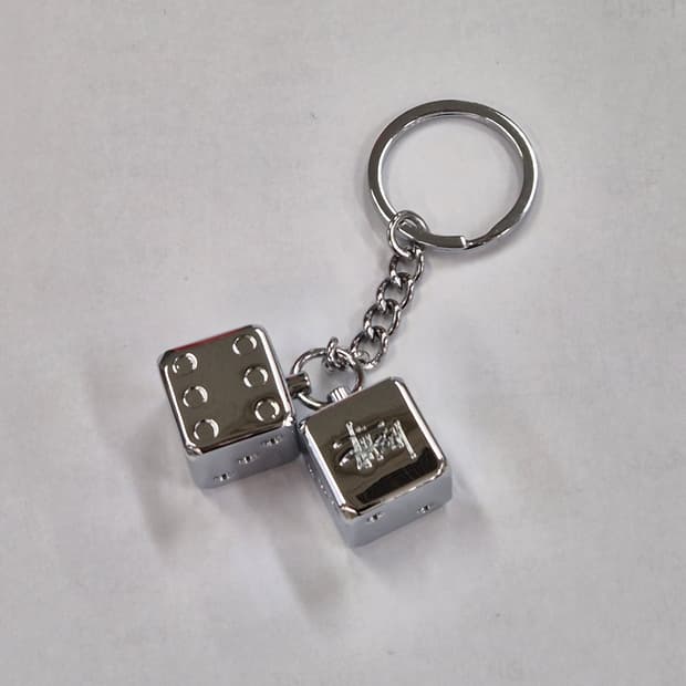 스투시 다이스 키링