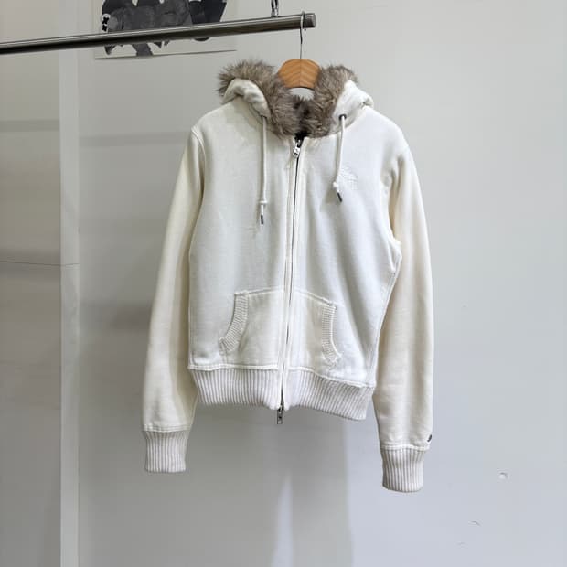 ABERCROMBIE AND FITCH 후드집업