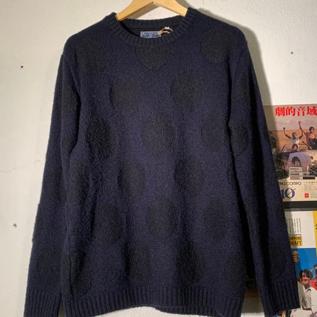 블루블루 도트 니트