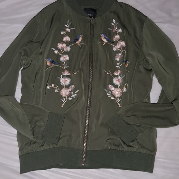 오리엔탈 자수 집업