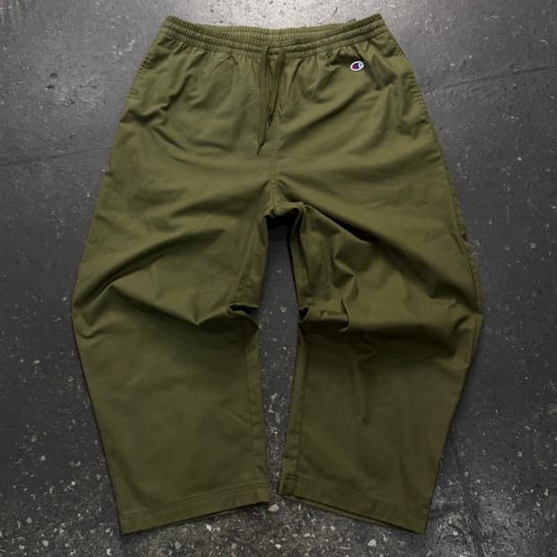 105 챔피온 카키 와이드 코튼 팬츠 