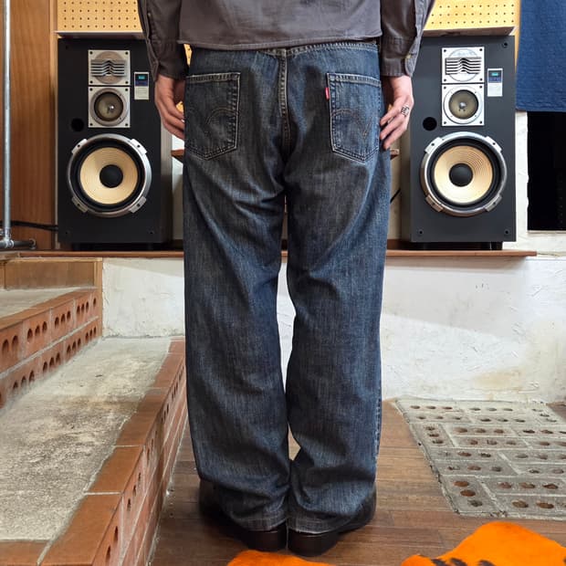리바이스 512 워싱 세미 와이드 데님 팬츠