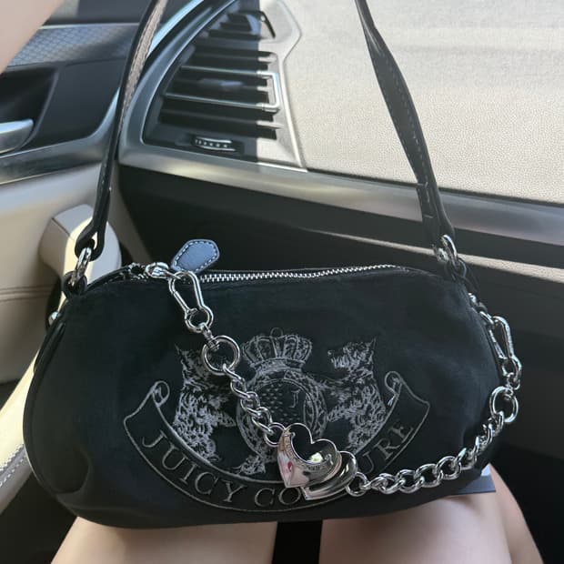 초레어) 쥬시꾸뀌르 블랙 벨벳 숄더백