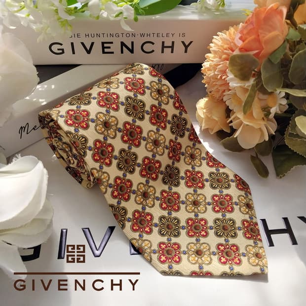 지방시 실크 골드 플로럴 패턴 넥타이 9.6cm A+~A등급 K2478
