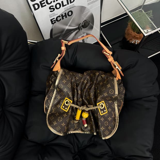 루이비통 모노그램 칼라하리 GM 리미티드 에디션