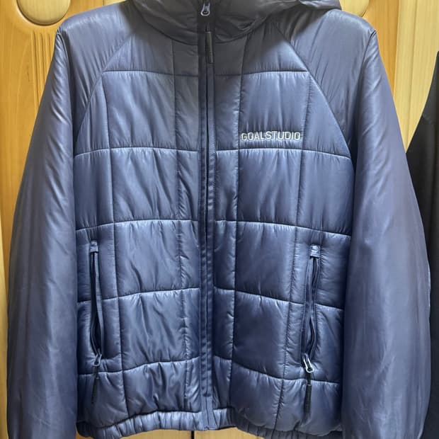 골스튜디오 경량패딩