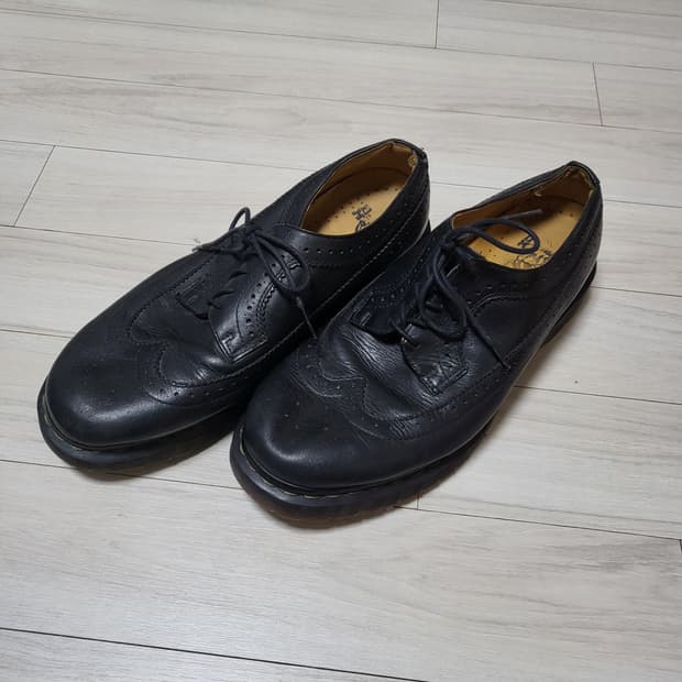 (uk9 280) 닥터마틴 3989 브로그 윙팁 (aw 09)