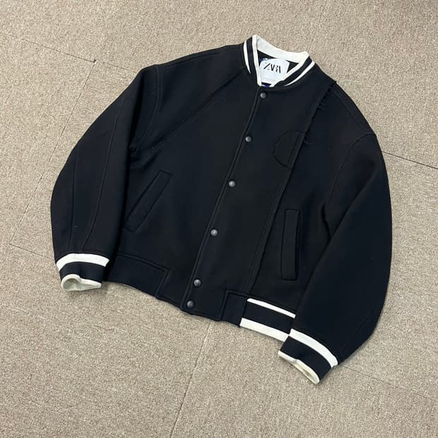 자라 x 아더에러 봄버 자켓