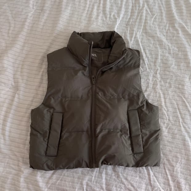 zara 여성 패딩 조끼