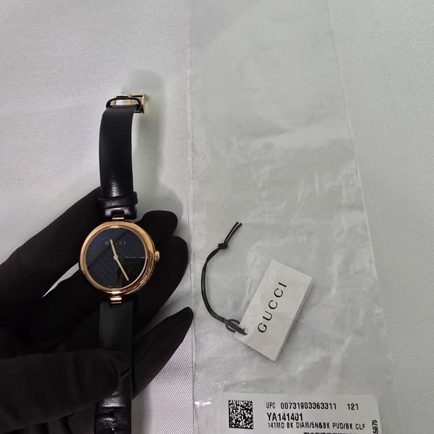 구찌 디아망 시계 (32mm) (YA141401)