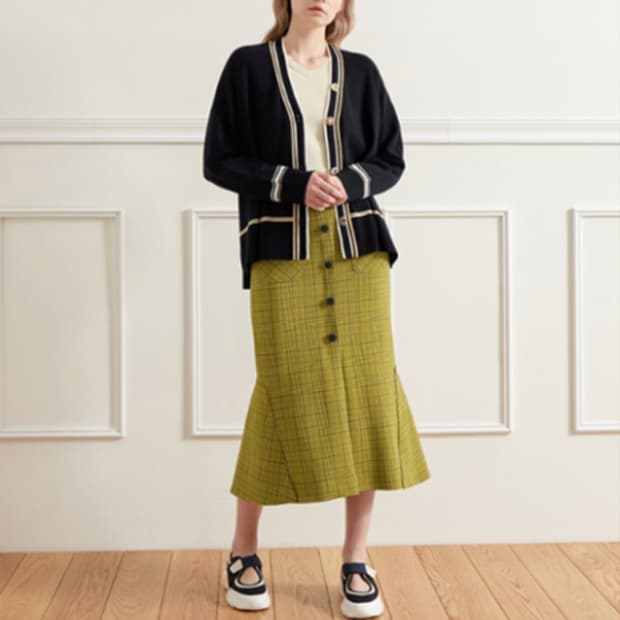 오즈세컨 비즈스톤 컬러 라인 니트 가디건