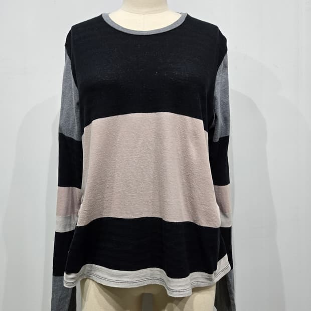 하이 스포팅기어 배색 스트라이프 긴팔 티셔츠 이세이미야케