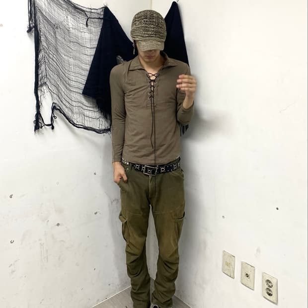 00’s Grunge Lace-Up Sleeve