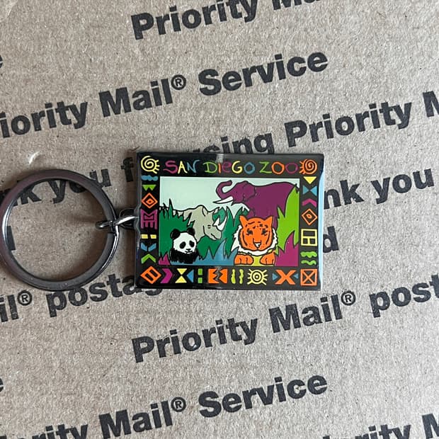 90s vtg San Diego Zoo Keyring