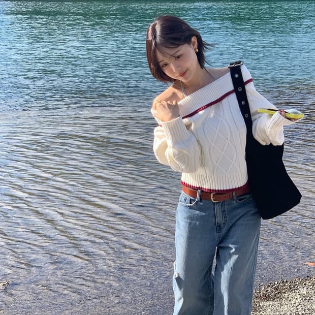 기준 Off-Shoulder Cable Knit Ivory