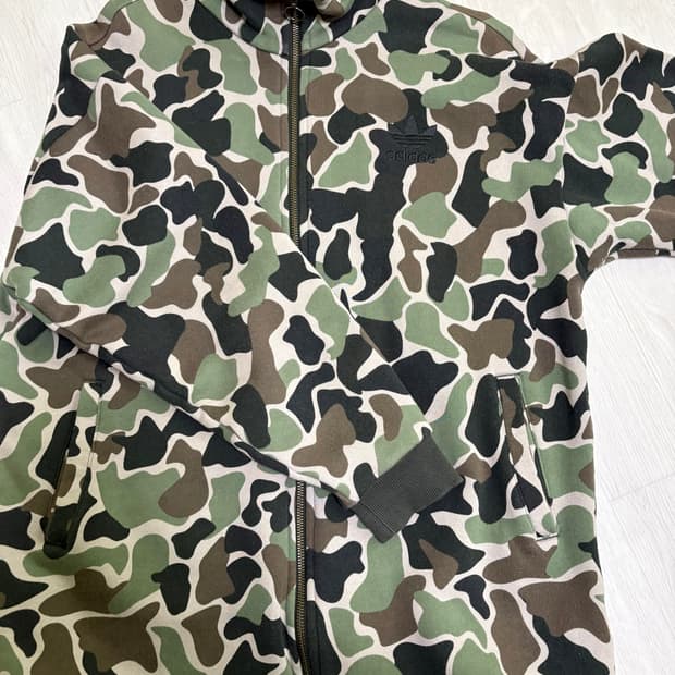 아디다스 카모 져지