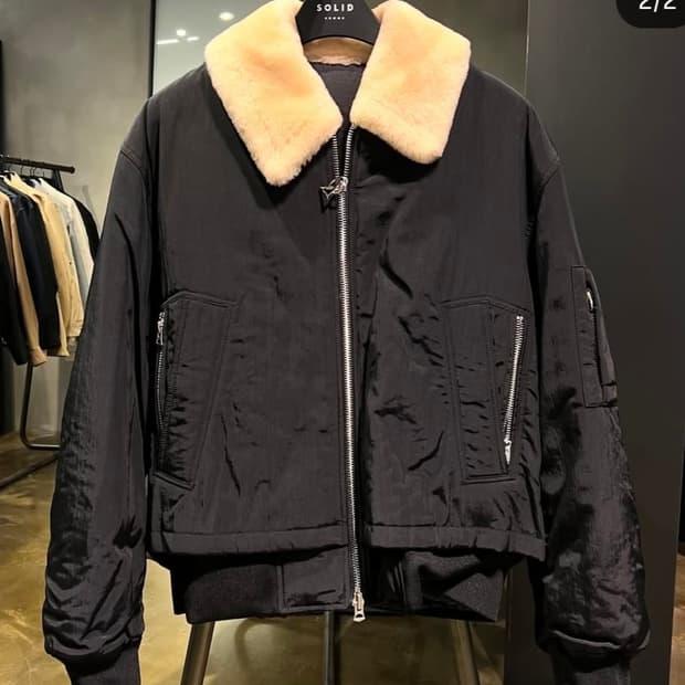 [택미제거새상품]솔리드옴므 23FW 무스탕 패딩 블랙 48사이즈