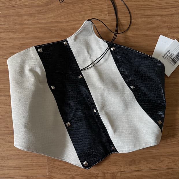 Kijun 기준 홀터넥 탑