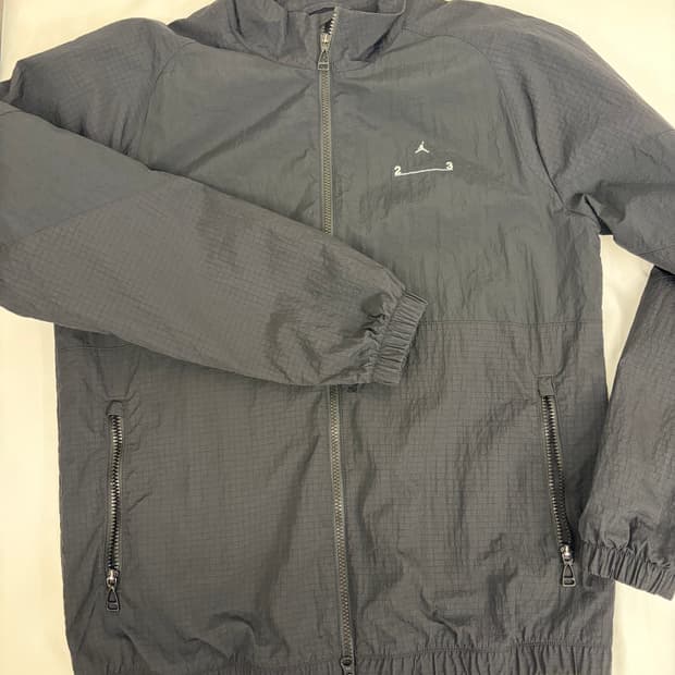 [L] 조던 블랙 바람막이 자켓