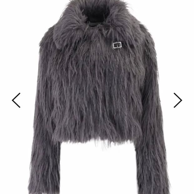 킴서울 퍼 FLUFFY LONG HAIR FUR JACKET