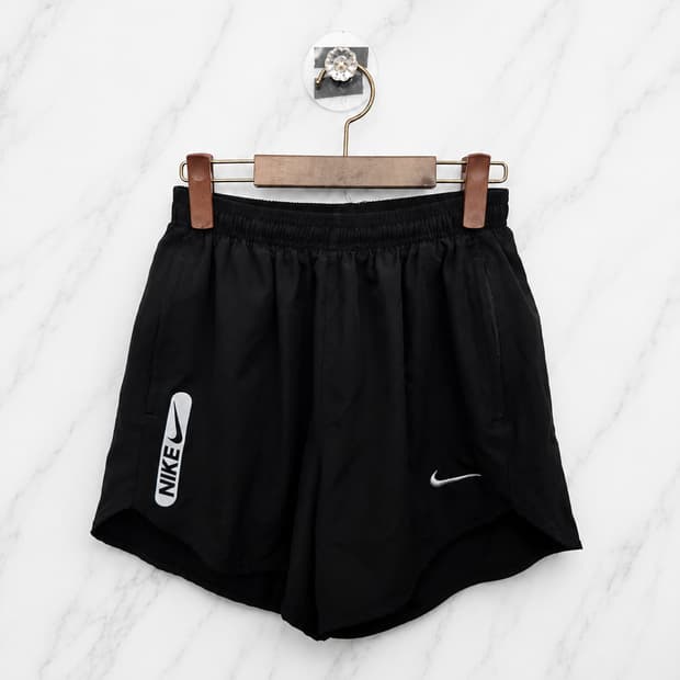 100,L )) NIKE 나이키 반바지! 허리 고무줄~ 속바지 있습니다~