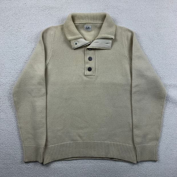 CP컴퍼니 쿼터집업 버튼 울 니트 아이보리 