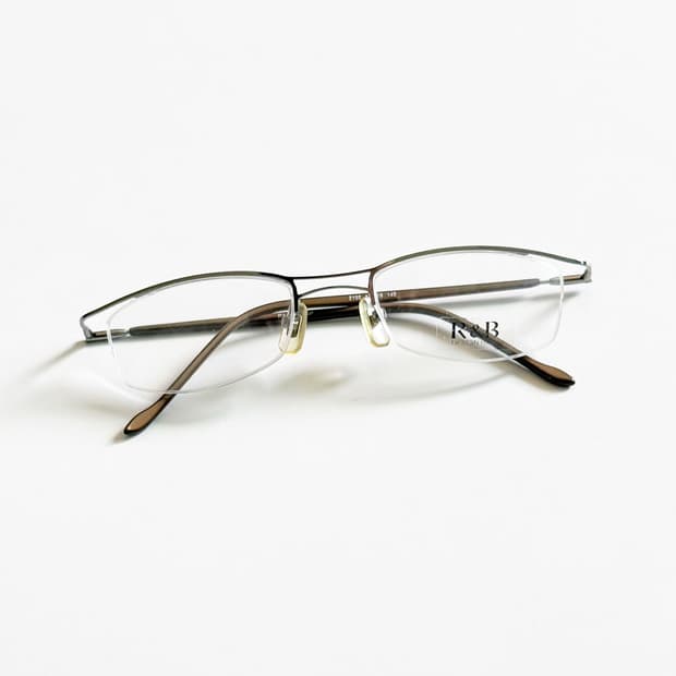 R&B EYEWEAR 건메탈 반무테 스퀘어 빈티지 안경