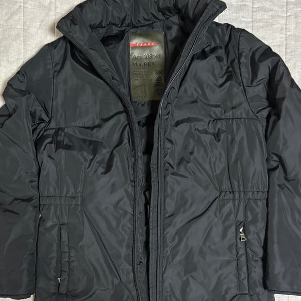 프라다 스포츠 드로우 스트링 패딩