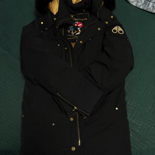 무스너클 스태그레이크 골드