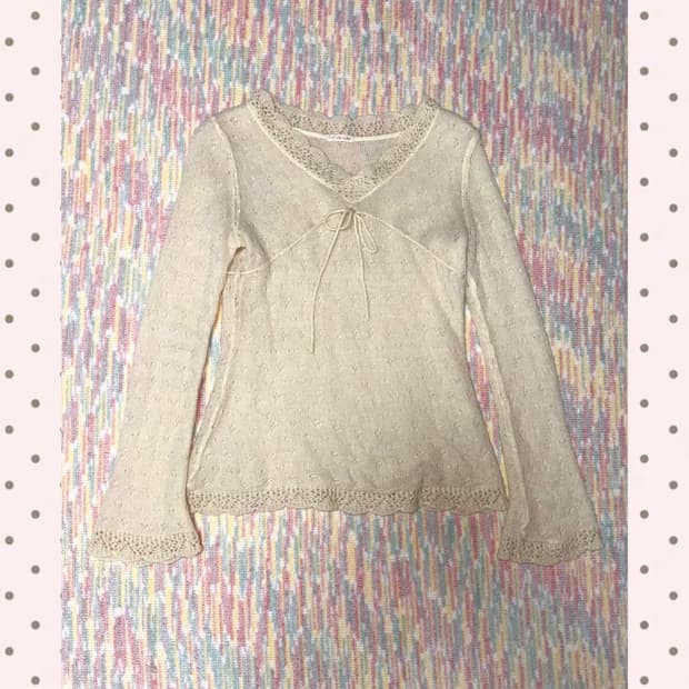 아이보리 긴소매 니트 