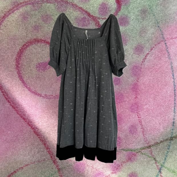 스나오 쿠와하라 도트 원피스