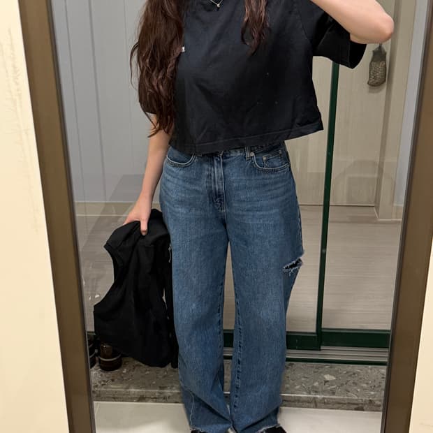 더일마 블랙 크롭반팔티 + 크롭 맨투맨 =2만원