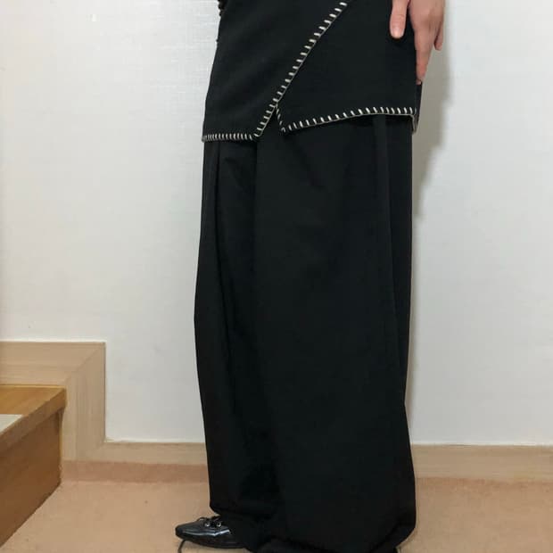 빈티지 블랙 스티치 스커트