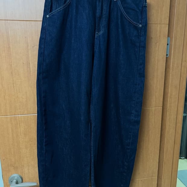 [30] 유니클로 배기커브진 네이비