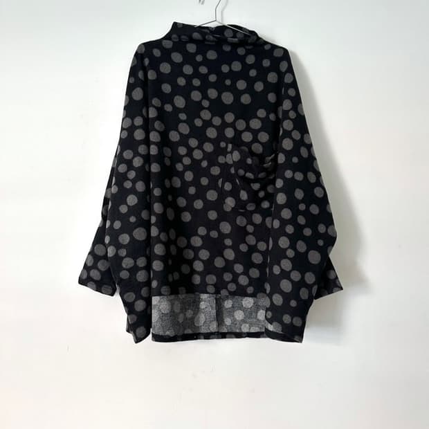 Dot poncho pocket top