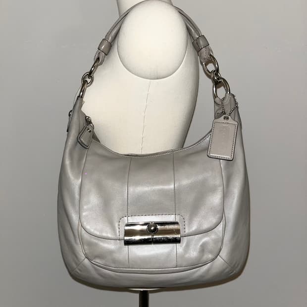 📦Coach gray shoulder bag