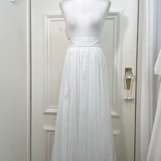 snow white shirring ruffle banding long 