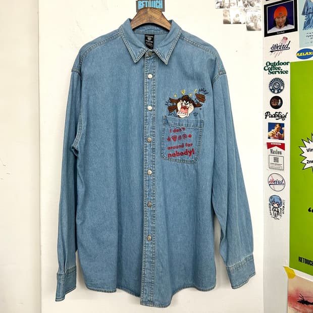 90‘s 워너브로스 태즈 자수 셔츠