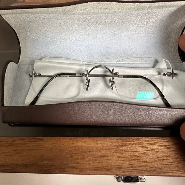 르노 스티브잡스 안경