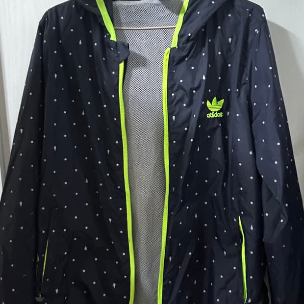 아디다스 도트 땡땡이 바람막이
