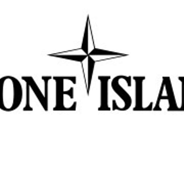 스톤아일랜드 화이트와펜 구해요