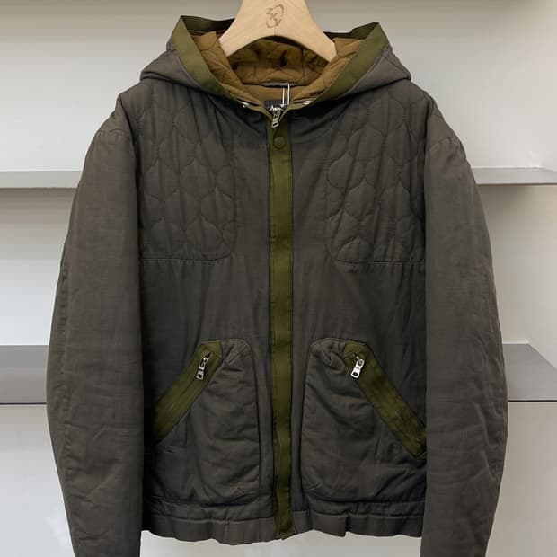 아르마니 익스체인지  퀄티드 후디드 자켓