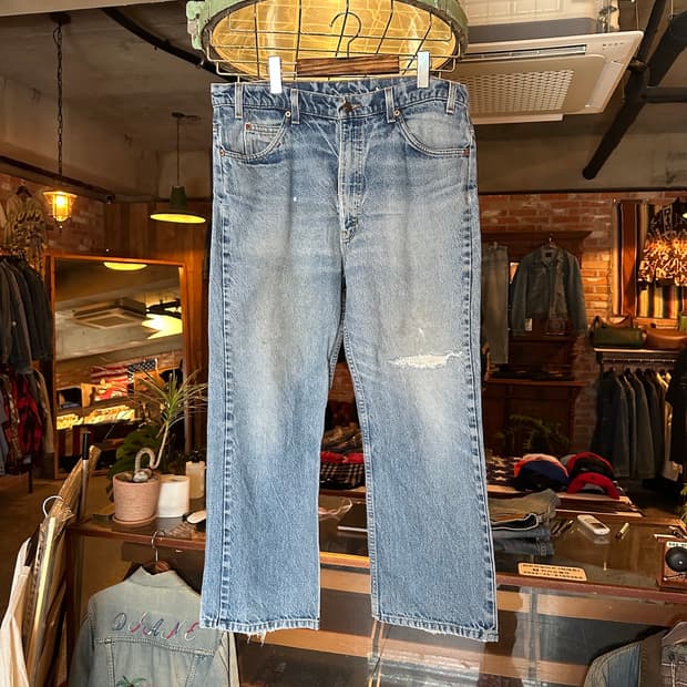 90s USA Levis 517 Boot Cut Denim Pants