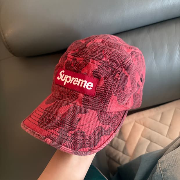 슈프림 플레임 자카드 데님 캠프캡 워시드 레드