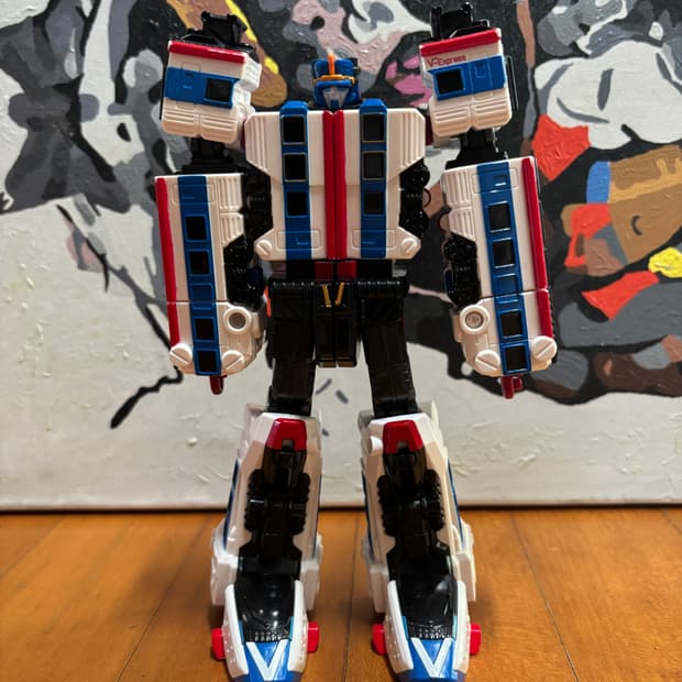 또봇 파워트레인 로봇 피규어 장난감 인테리어 소품