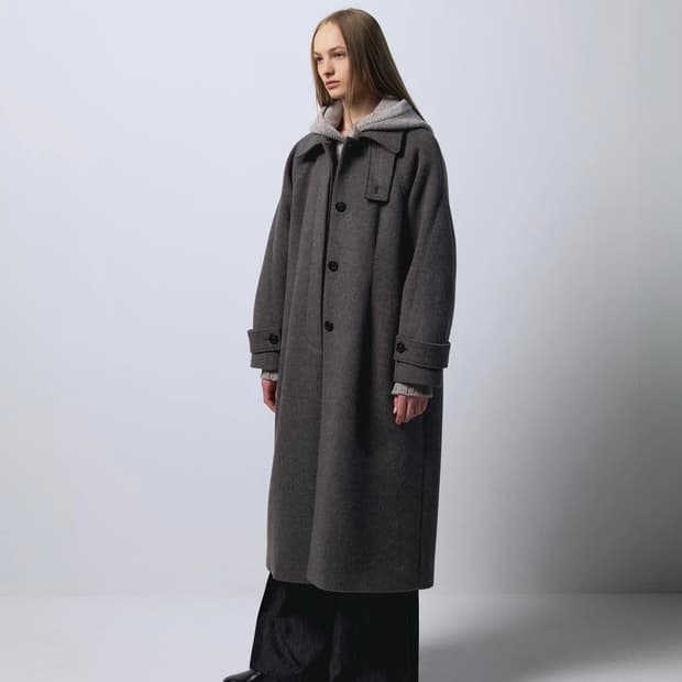 에핑글러 하이넥 오발 코트 콩테