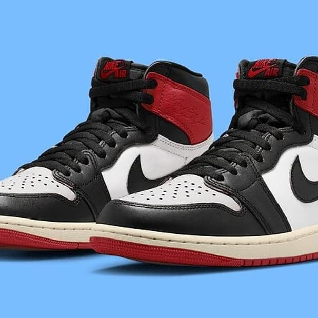 나이키 에어 조던 1 하이 블랙토 300사이즈